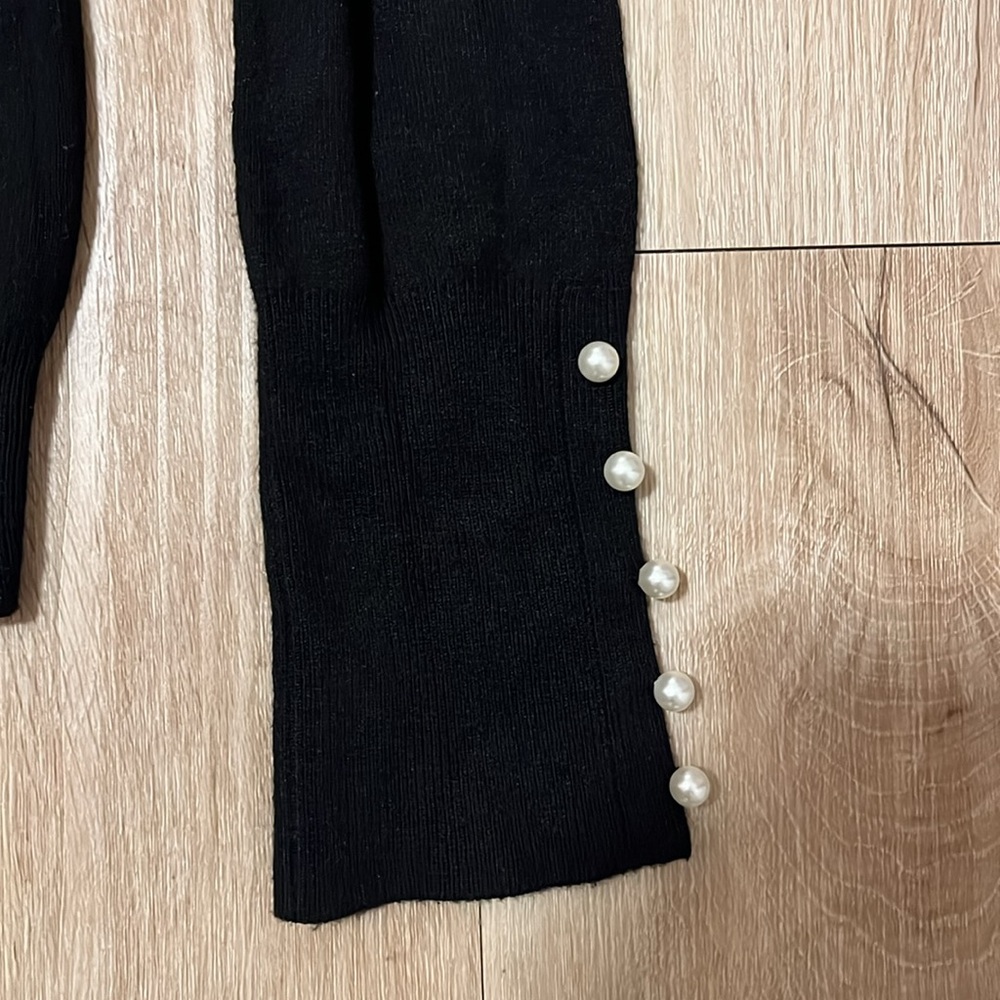 Zara Sweater - Picture 2 of 3